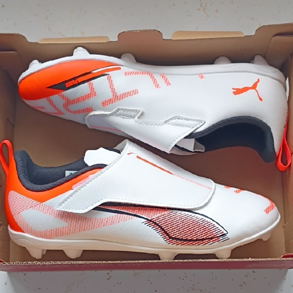 Puma Ultra 5 Play Kids Soccer Cleats Size 3.5 Youth Orange And White New in Box